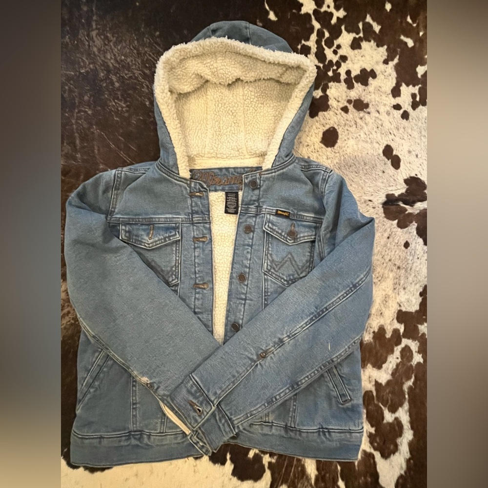 Wrangler Women’s Western Sherpa Lined Denim Jacket with Hood